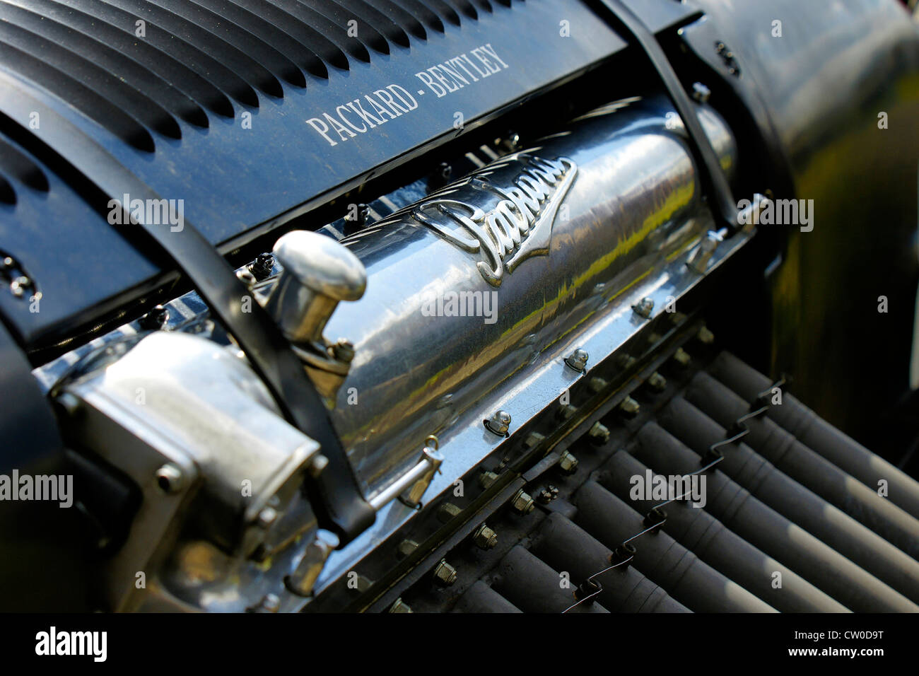 Alcune splendide vetture da Top Gear le ali e le ruote mostrano, 2011. Dalla Ferrari F40's Napier Railtons, aveva tutto! Foto Stock