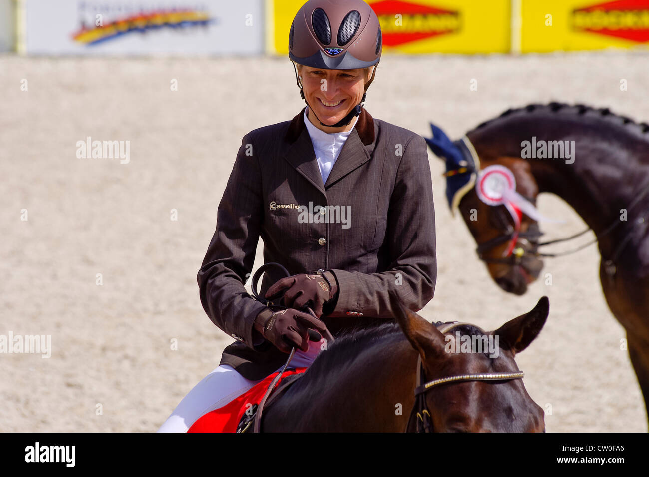 Il tedesco campione olimpico Ingrid Klimke, Cerimonia di premiazione, International Marbach Eventing, 2012. Foto Stock