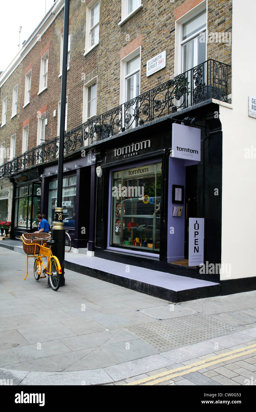 Tomtom cigar shop su Elizabeth Street, Belgravia, London, Regno Unito Foto Stock