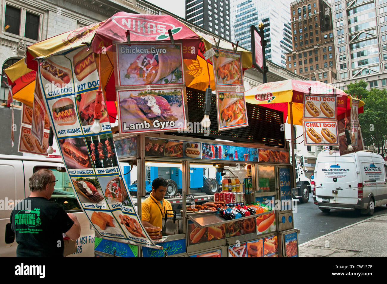 Hot Dog Street car Gyros Cile ristorante cucina Manhattan New York City Stati Uniti d'America Foto Stock
