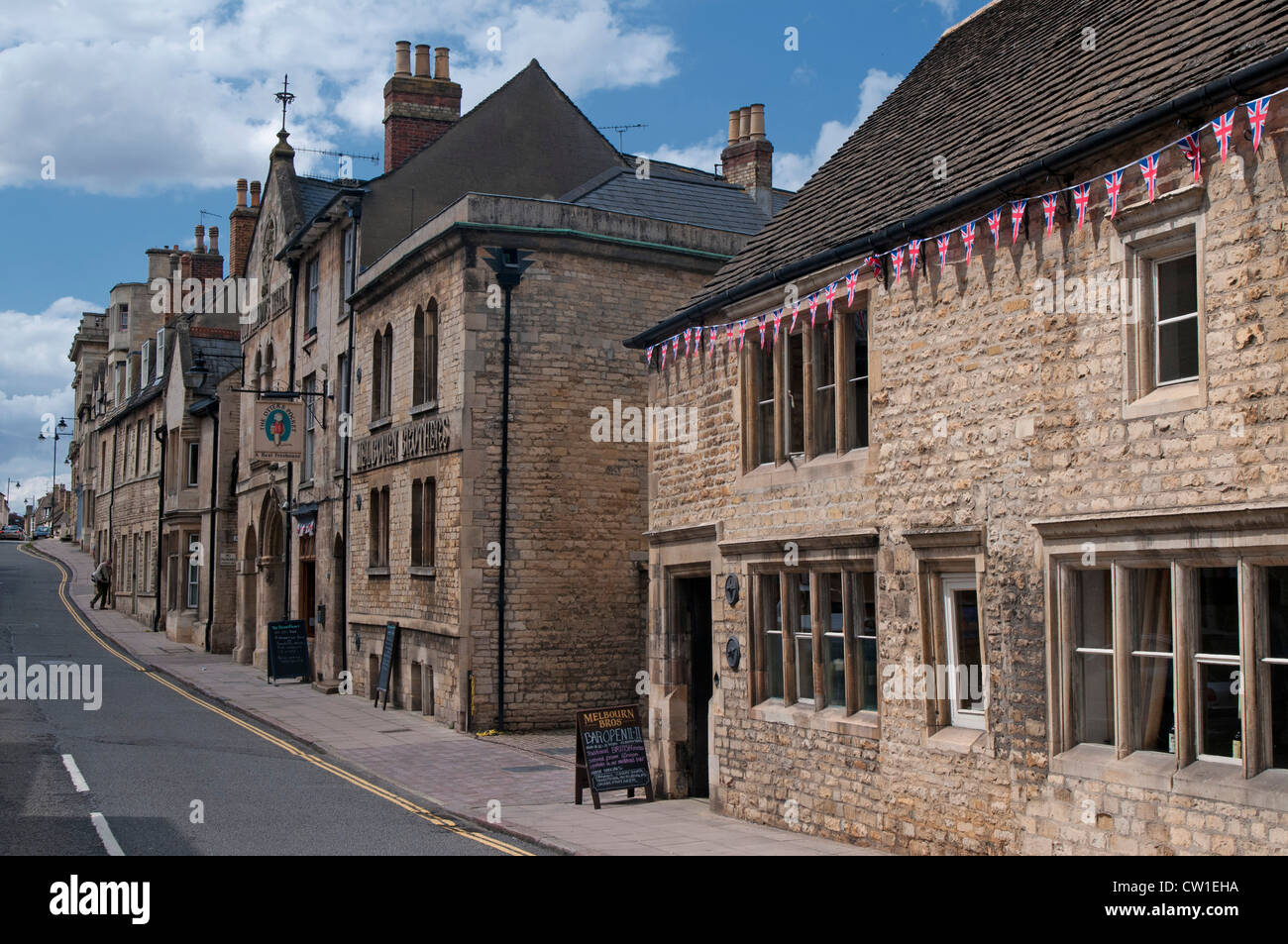 Tutti i Santi Street nella città di Stamford, South Kesteven district della contea del Lincolnshire, England, Regno Unito Foto Stock
