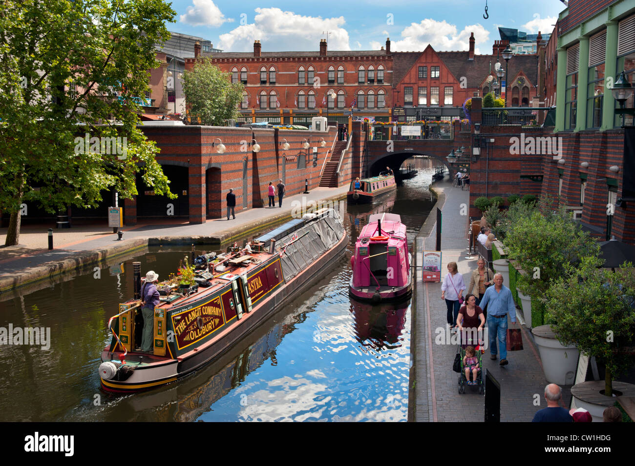 Brindleyplace, bacino del canale, il centro della città di Birmingham, UK. Foto Stock
