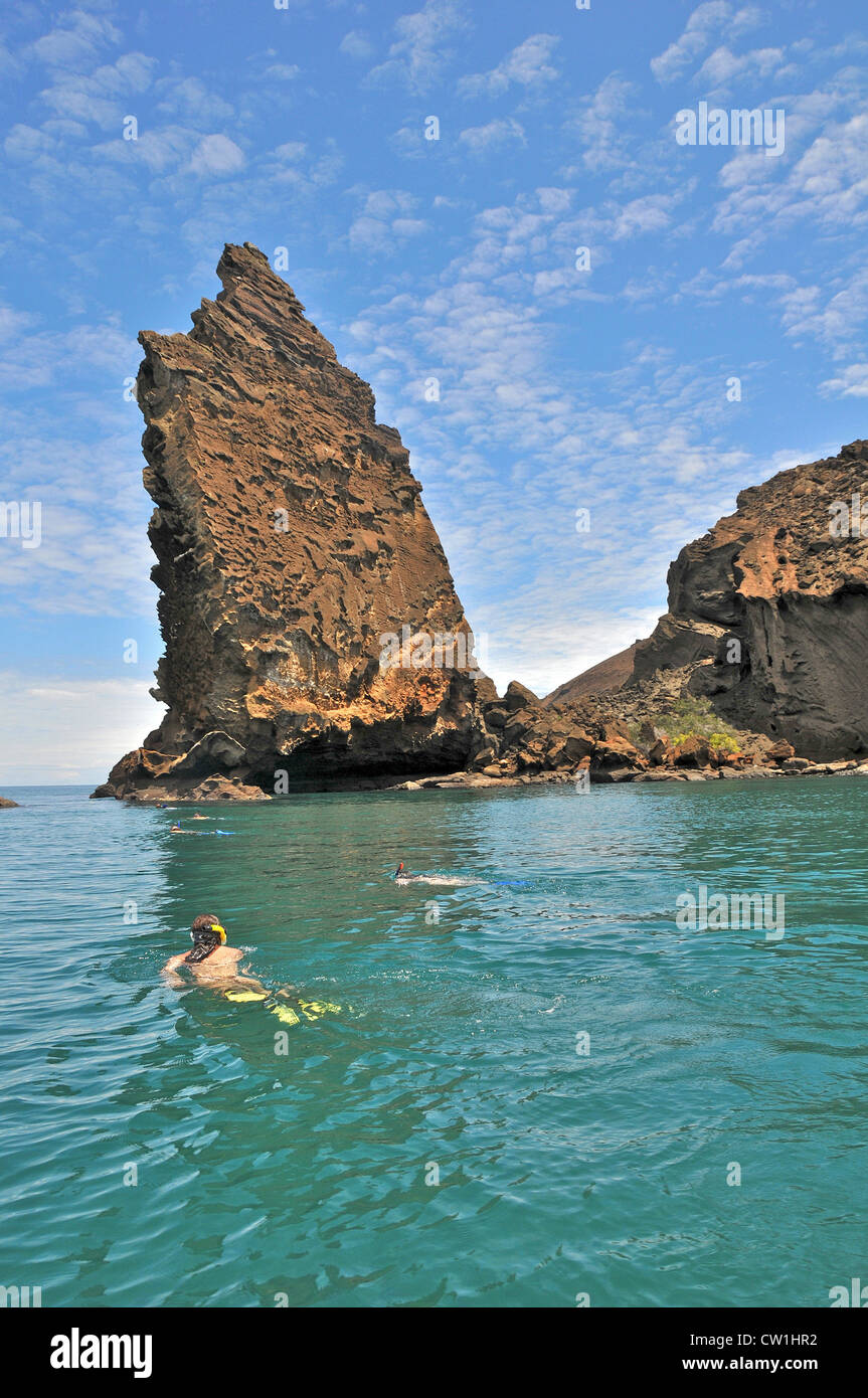 Snorkeling pinnacolo di roccia Bartolomé island Galapagos Ecuador Foto Stock