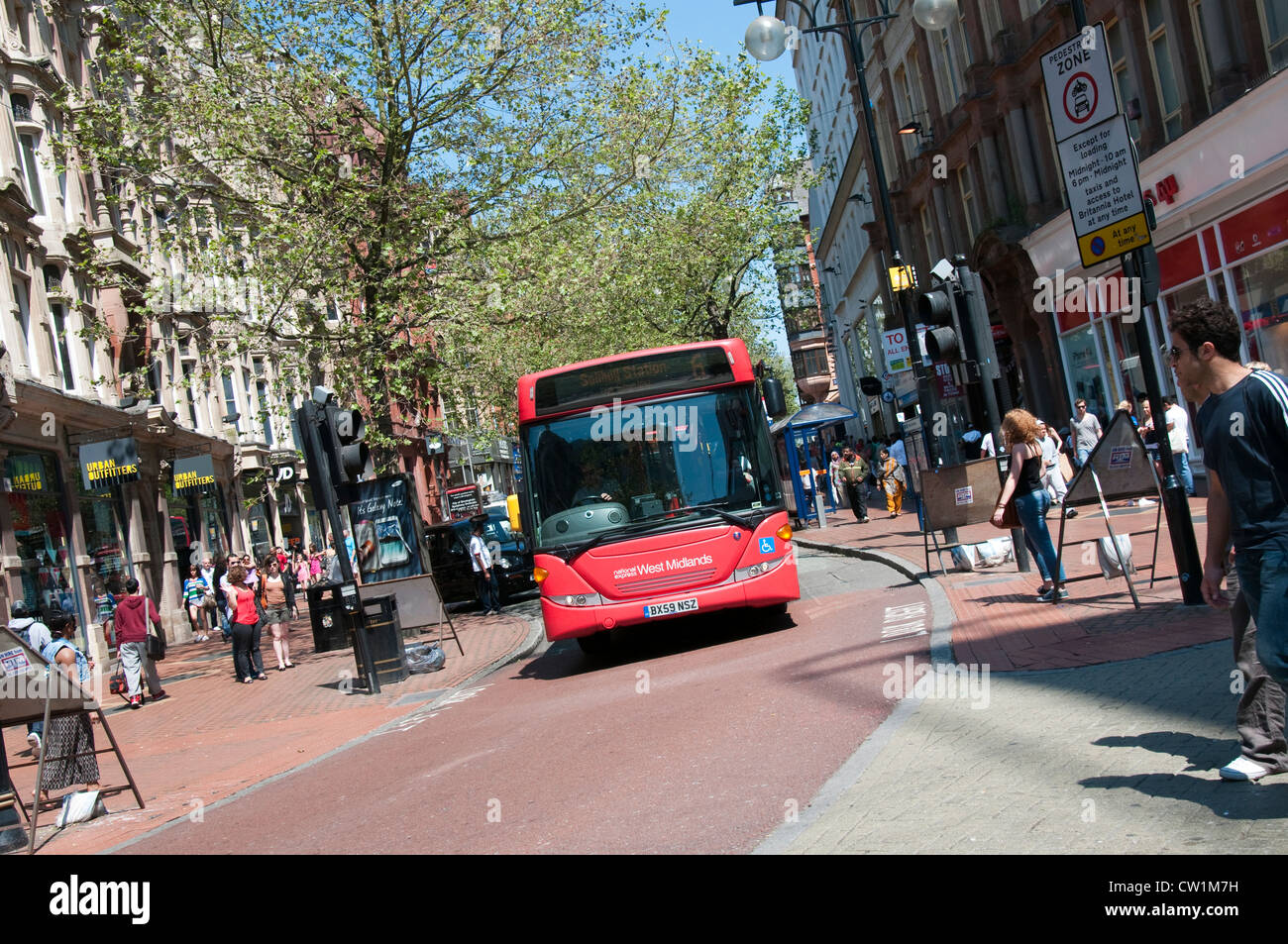 Un bus della città di Birmingham, West Midlands, Regno Unito Foto Stock