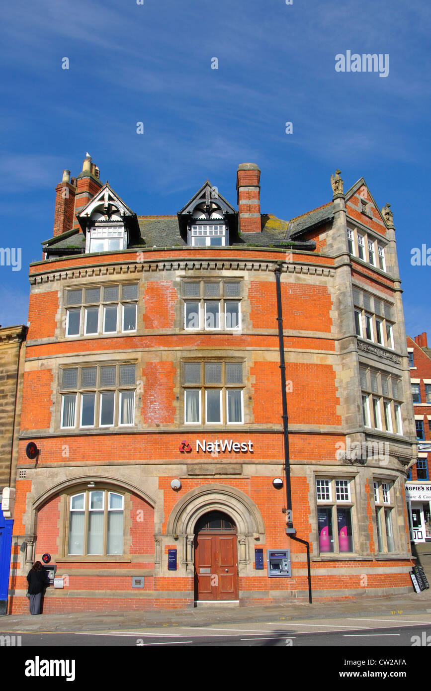 Natwest Bank, Whitby, nello Yorkshire, Inghilterra, Regno Unito Foto Stock