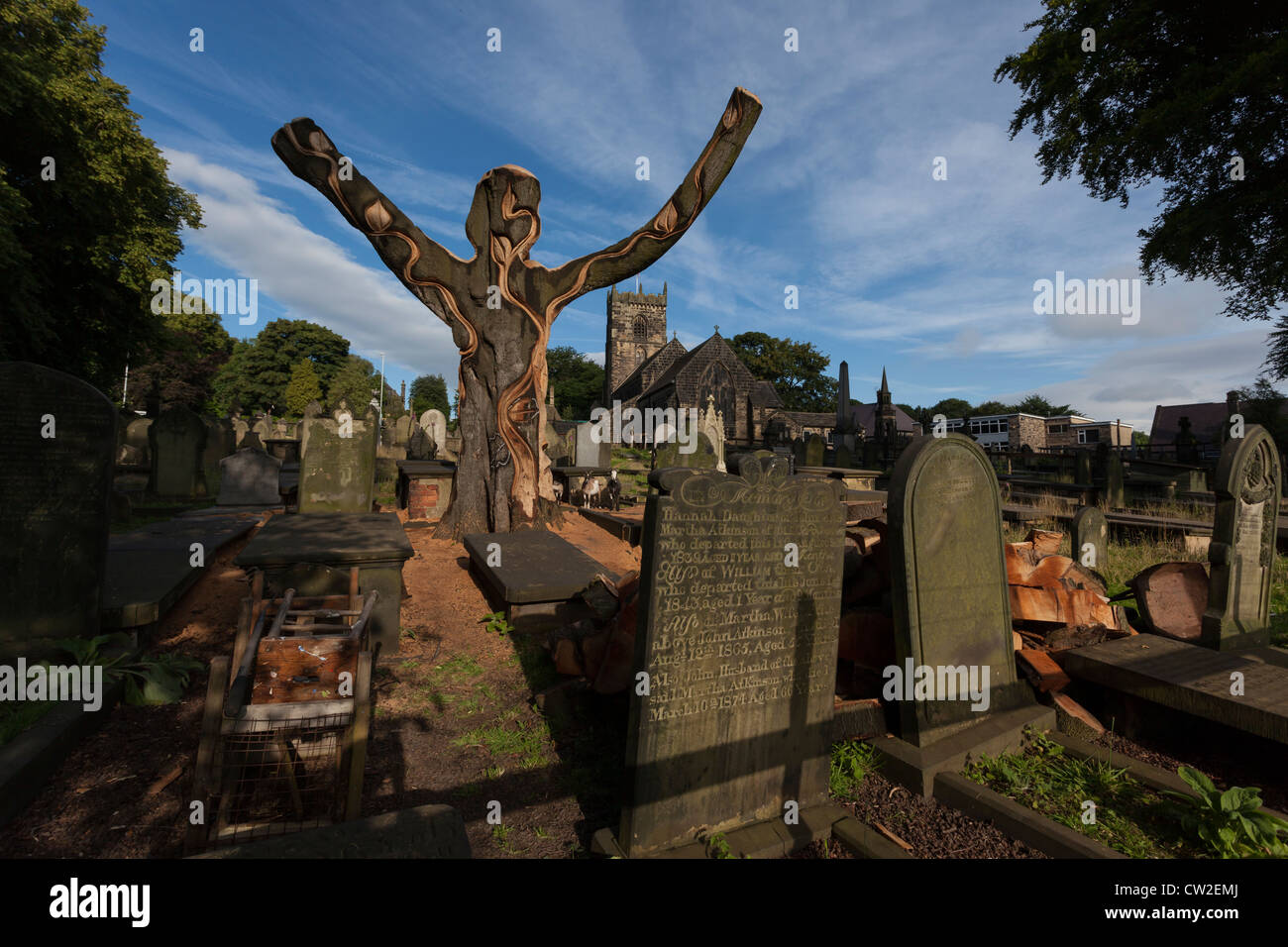 Saint Wilfred chiesa Parrocchiale, in Calverley, Leeds. La chiesa risale al XIV secolo. Foto Stock