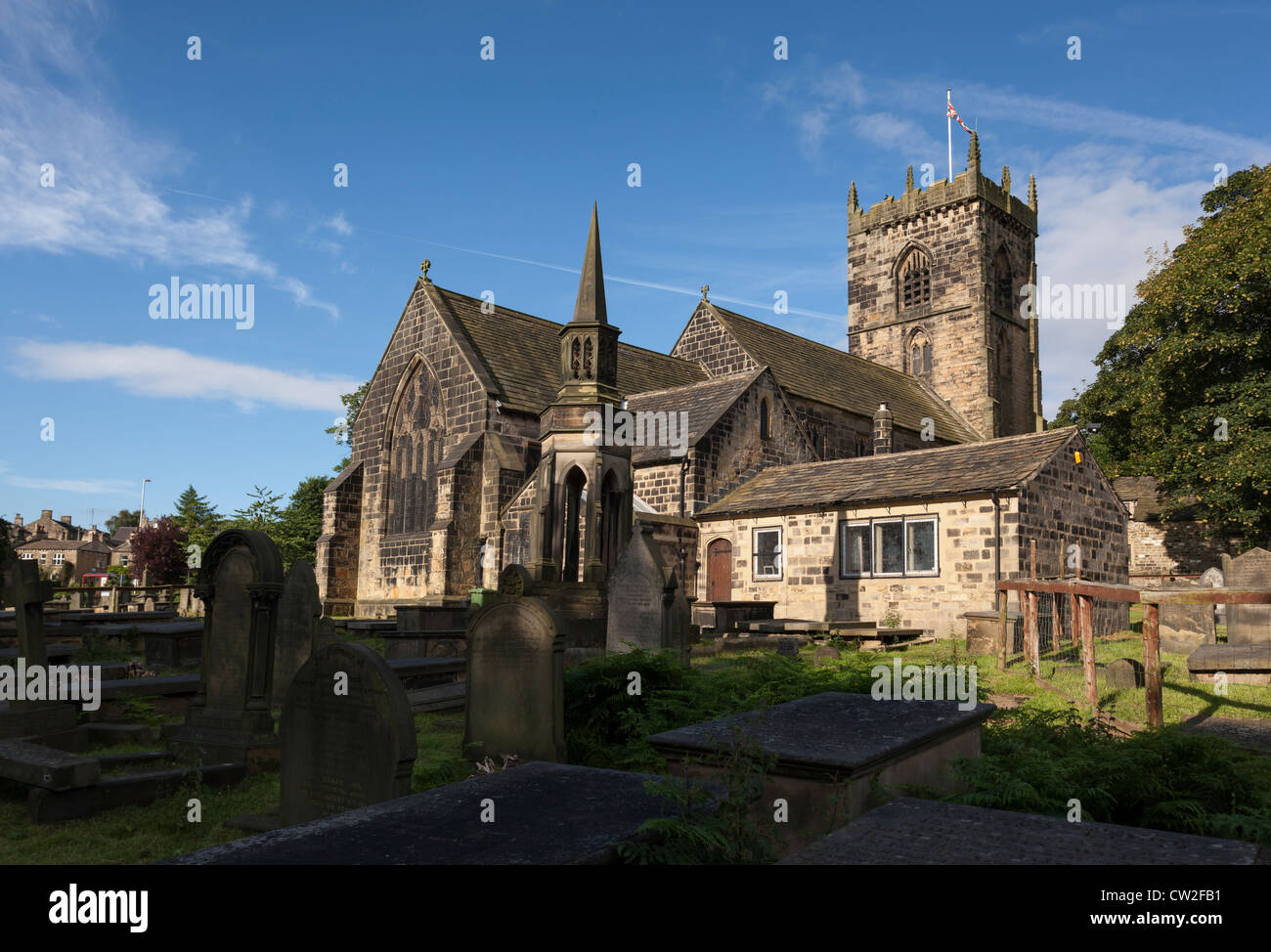 Saint Wilfred chiesa Parrocchiale, in Calverley, Leeds. La chiesa risale al XIV secolo. Foto Stock