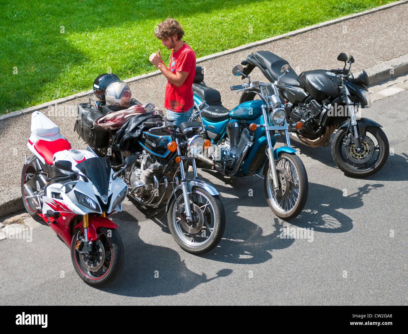 Vista aerea motociclista e motocicli - Francia. Foto Stock