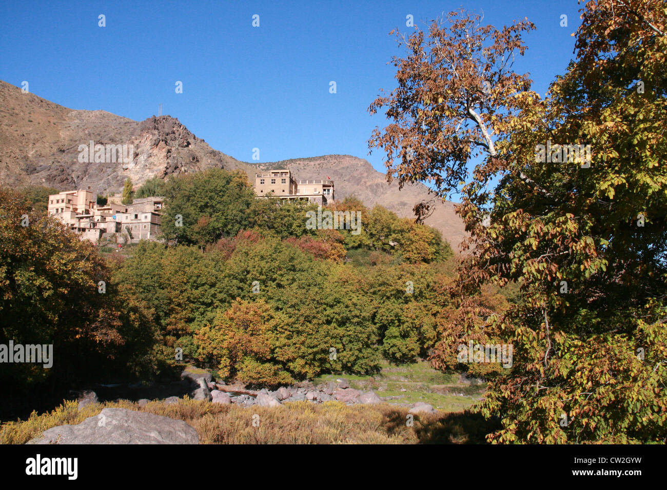 Il Kasbah a Imlil, Marocco, nell'autunno del sole Foto Stock