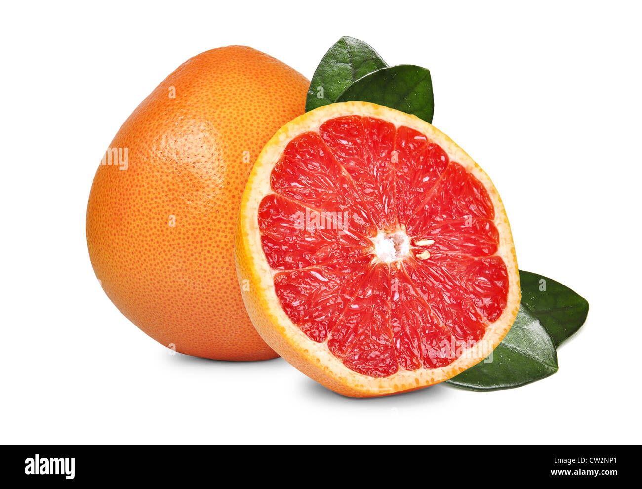 Frutti freschi Pompelmi in taglio isolato su sfondo bianco Foto Stock