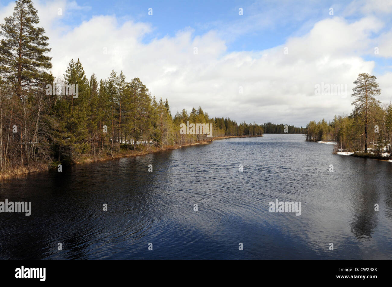 Tipico lago finlandese nel distretto della Karelia, Finlandia Foto Stock