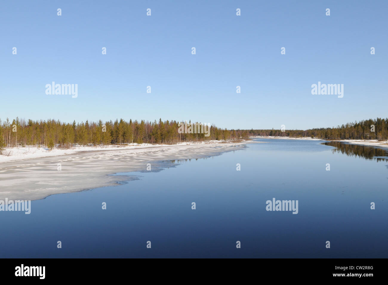 Tipico lago finlandese nel distretto della Karelia, Finlandia Foto Stock