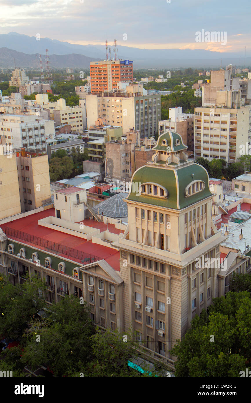 Mendoza Argentina, vista aerea da edificio Gomez, skyline, Andes Mountains, Pasaje San Martin edificio, edificio storico, torre, condominio residenziale a Foto Stock