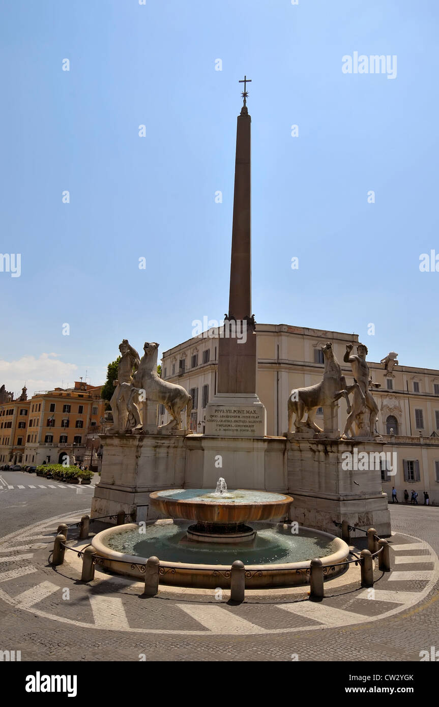 Piazza del Quirinale Obelisco Roma Italia Europa Mediterraneo Foto Stock