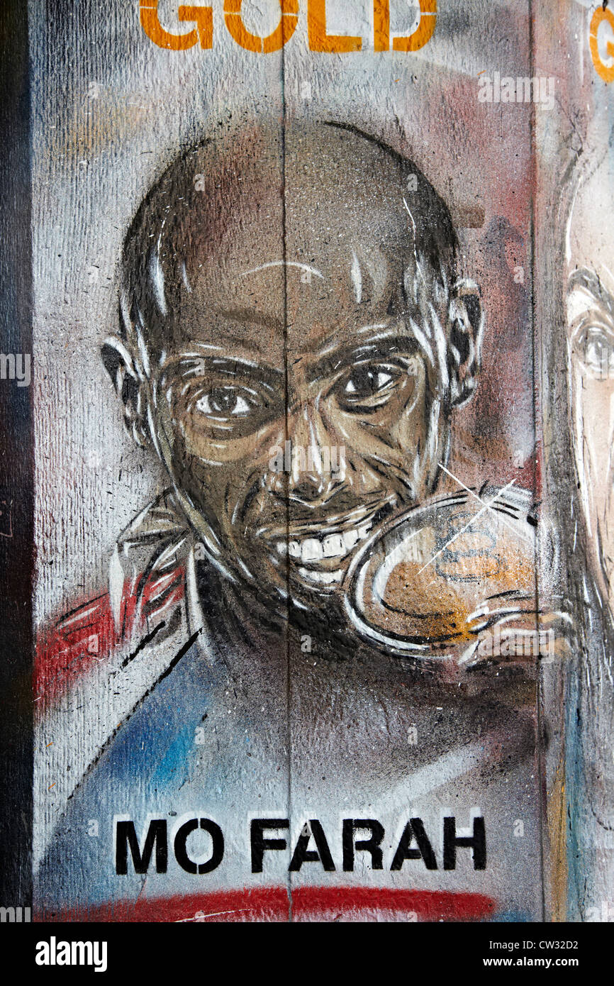 Mo Farah medaglia d'Oro Olimpica vincitore Grafitti London REGNO UNITO Foto Stock