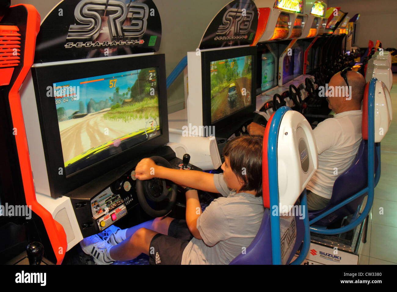 Mendoza Argentina,Villa Nueva,Mendoza Plaza,shopping shopper shopping negozi di vendita di mercato, negozi di negozi di affari, centro commerciale, ce Foto Stock