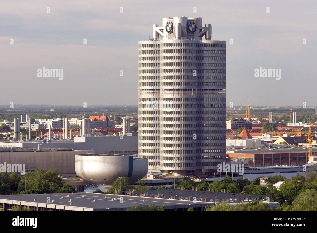 Muenchen, guardare la sede della BMW Foto Stock