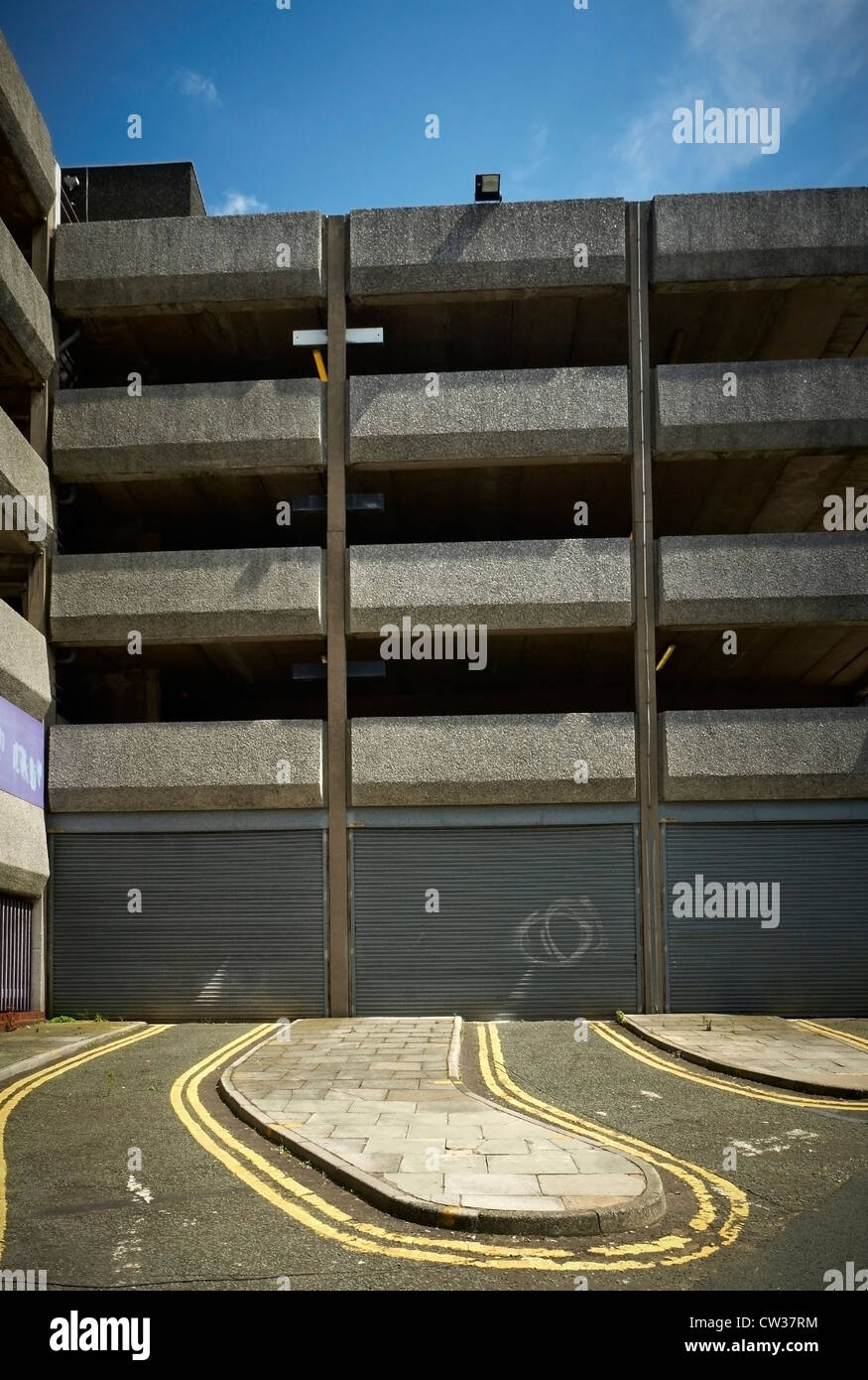 Ingresso chiuso multipiano parcheggio auto su Mount Pleasant in Liverpool Regno Unito Foto Stock