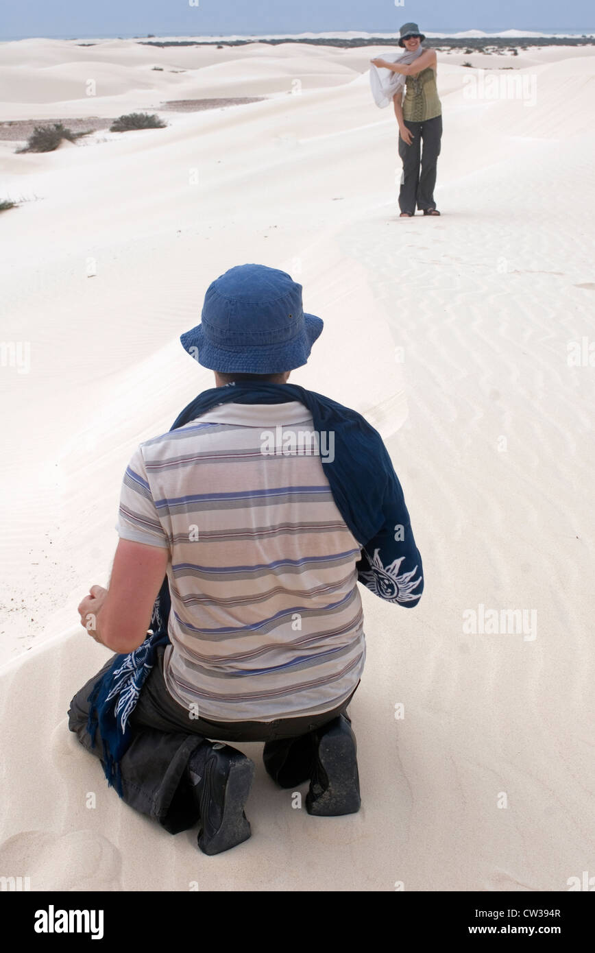 Le bianche dune di sabbia sulla costa sud, isola di Socotra, Yemen, Asia Occidentale, Penisola Arabica. Foto Stock