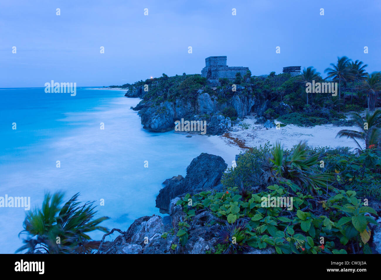 Messico,Quintana Roo,Tulum,El Castillo affacciato sul Mar dei Caraibi all'alba Foto Stock