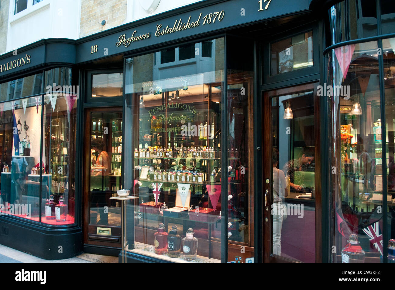 Della Penhaligon profumieri, Burlington Arcade, London, Regno Unito Foto Stock