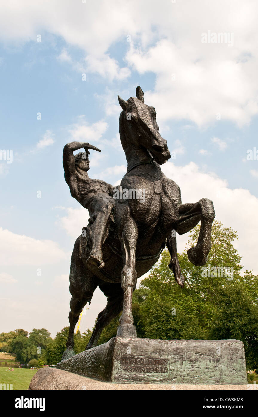 Statua in bronzo "energia fisica' da George Frederic Watts nei giardini di Kensington, London, Regno Unito Foto Stock