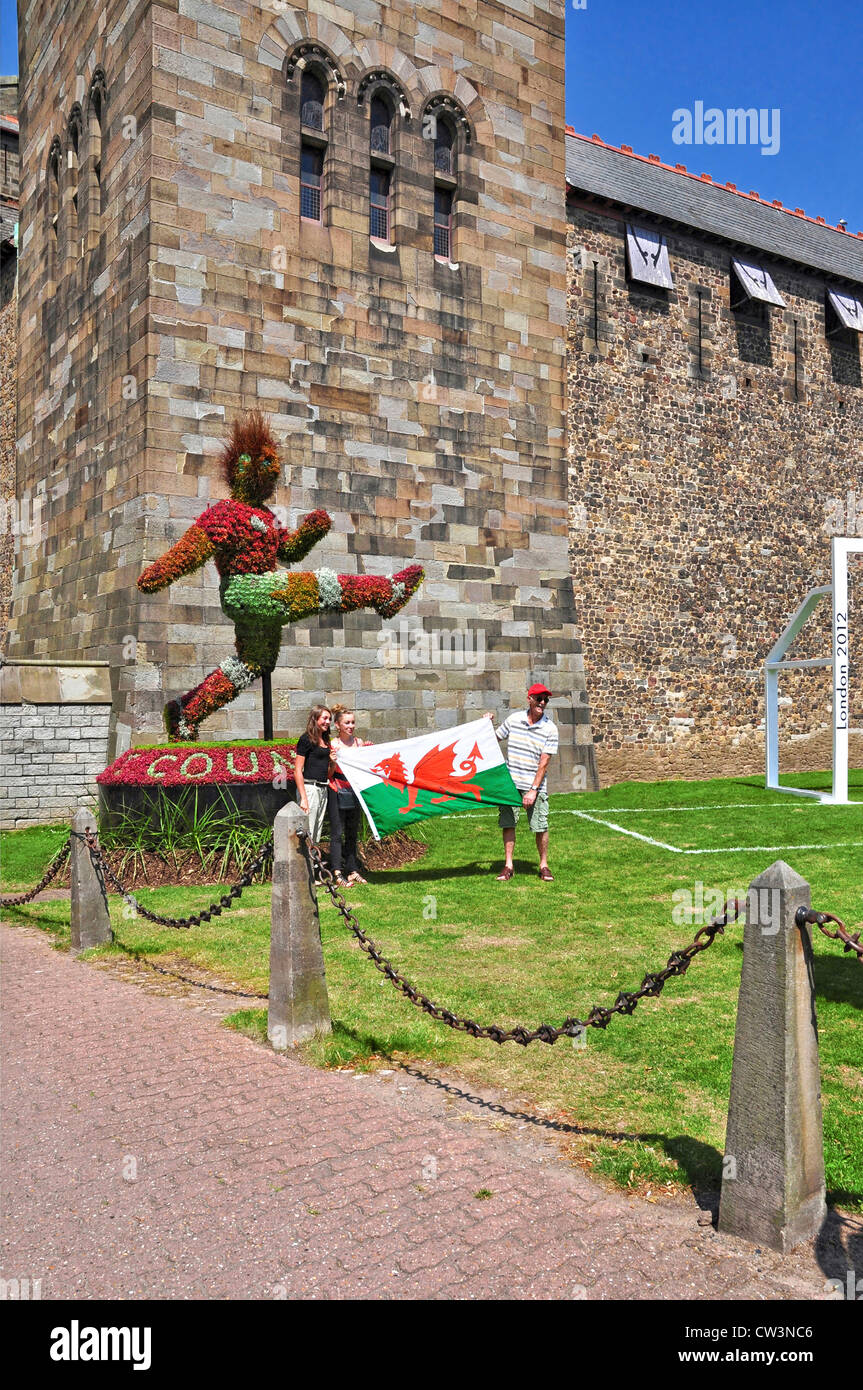 Il Castello di Cardiff nel primo giorno di apertura delle olimpiadi di Londra 2012 giochi. Foto Stock
