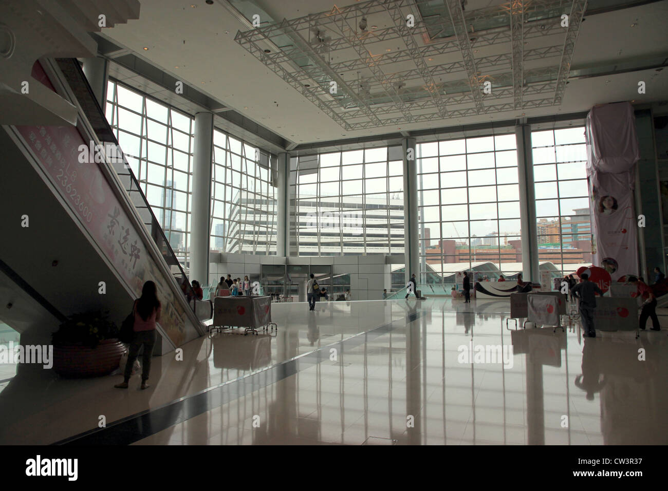 Una vista di un'area all'Aeroporto di Hong Kong Foto Stock