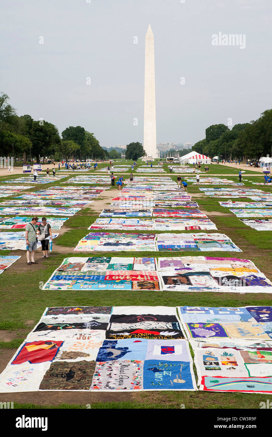 Il AIDS display Quilt sul National Mall di Washington DC. Foto Stock