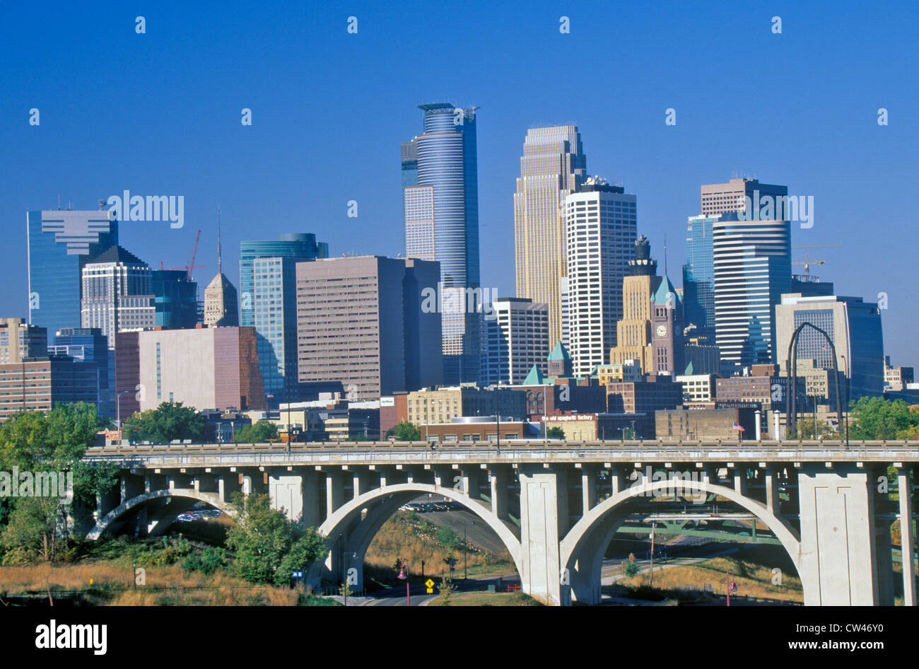 Vista la mattina di Minneapolis, MN skyline Foto Stock