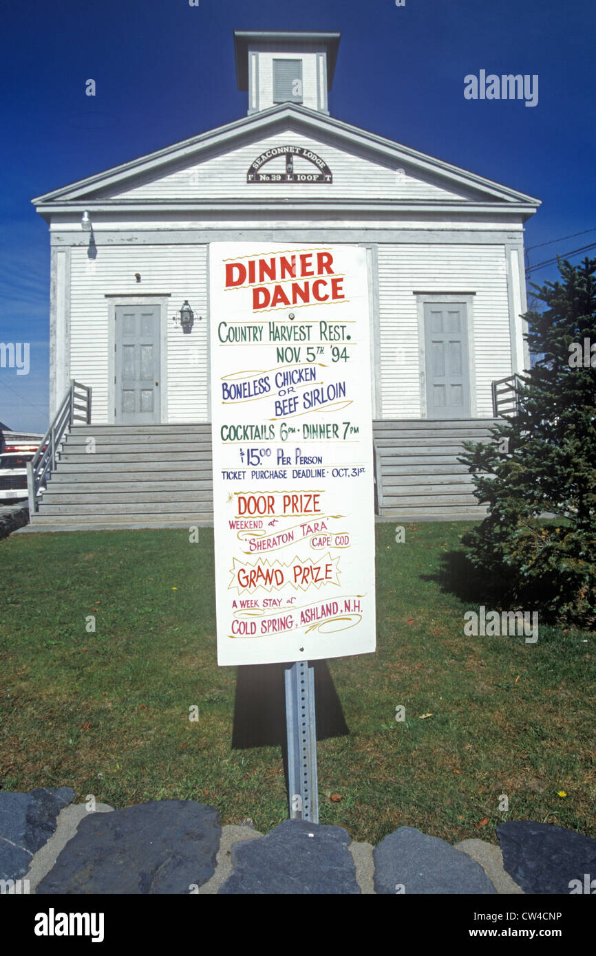 Segno esterno di Seakonnet Lodge lungo il percorso 77 in Little Compton, RI Foto Stock