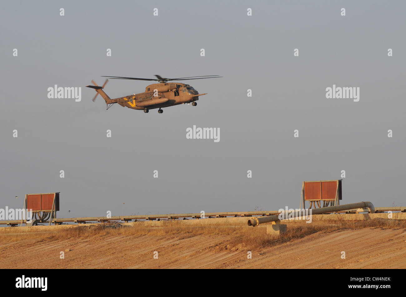 Forza Aerea israeliana Sikorsky CH-53 elicottero in volo Foto Stock