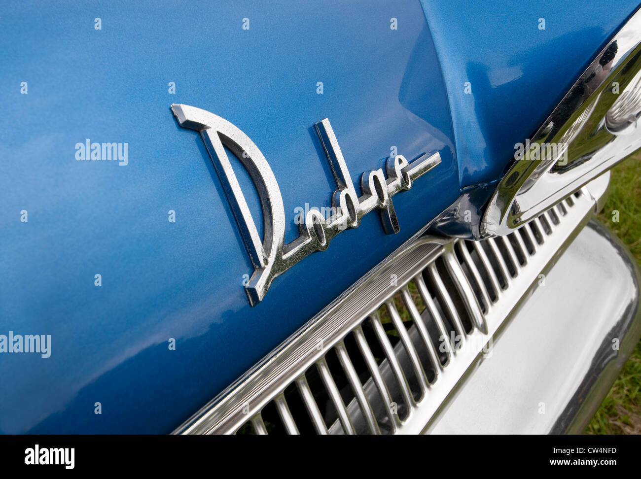 Dodge badge sulla carrozzeria blu Foto Stock