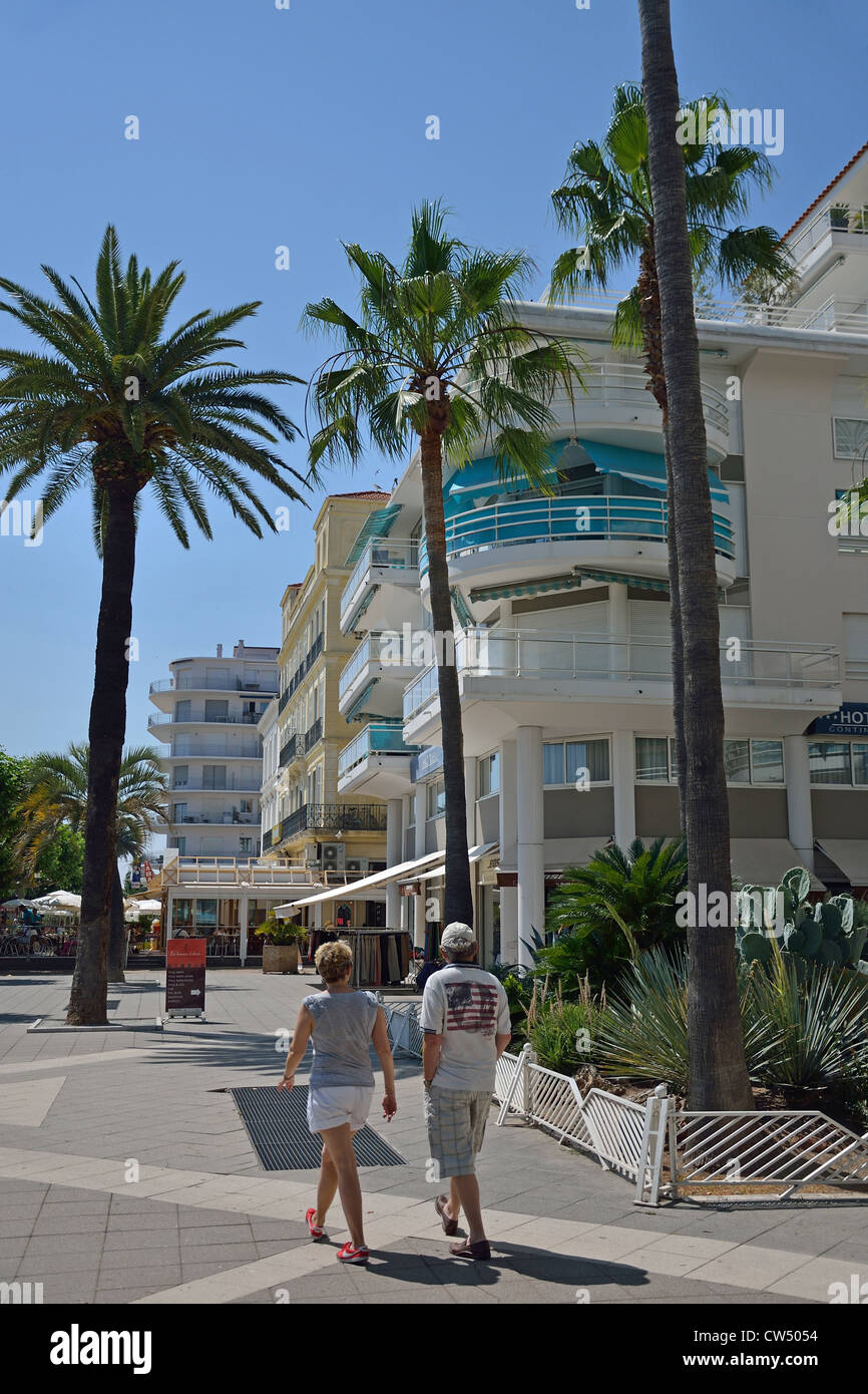 Promenade René Coty, Saint-Raphaël, Côte d'Azur, Var Reparto, Provence-Alpes-Côte d'Azur, in Francia Foto Stock