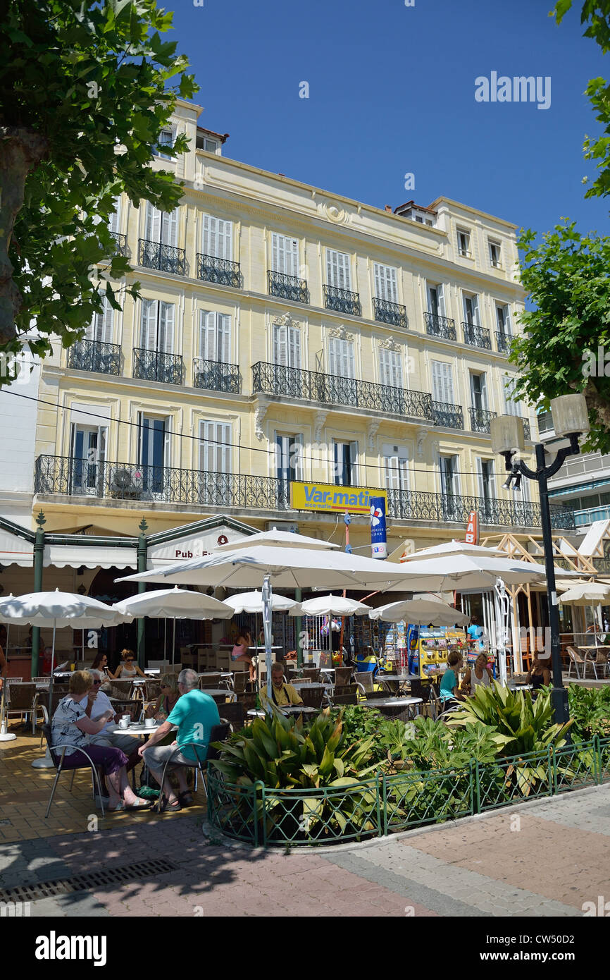 Excelsior ristorante sul lungomare di René Coty, Saint-Raphaël, Côte d'Azur, Var Reparto, Provence-Alpes-Côte d'Azur, in Francia Foto Stock