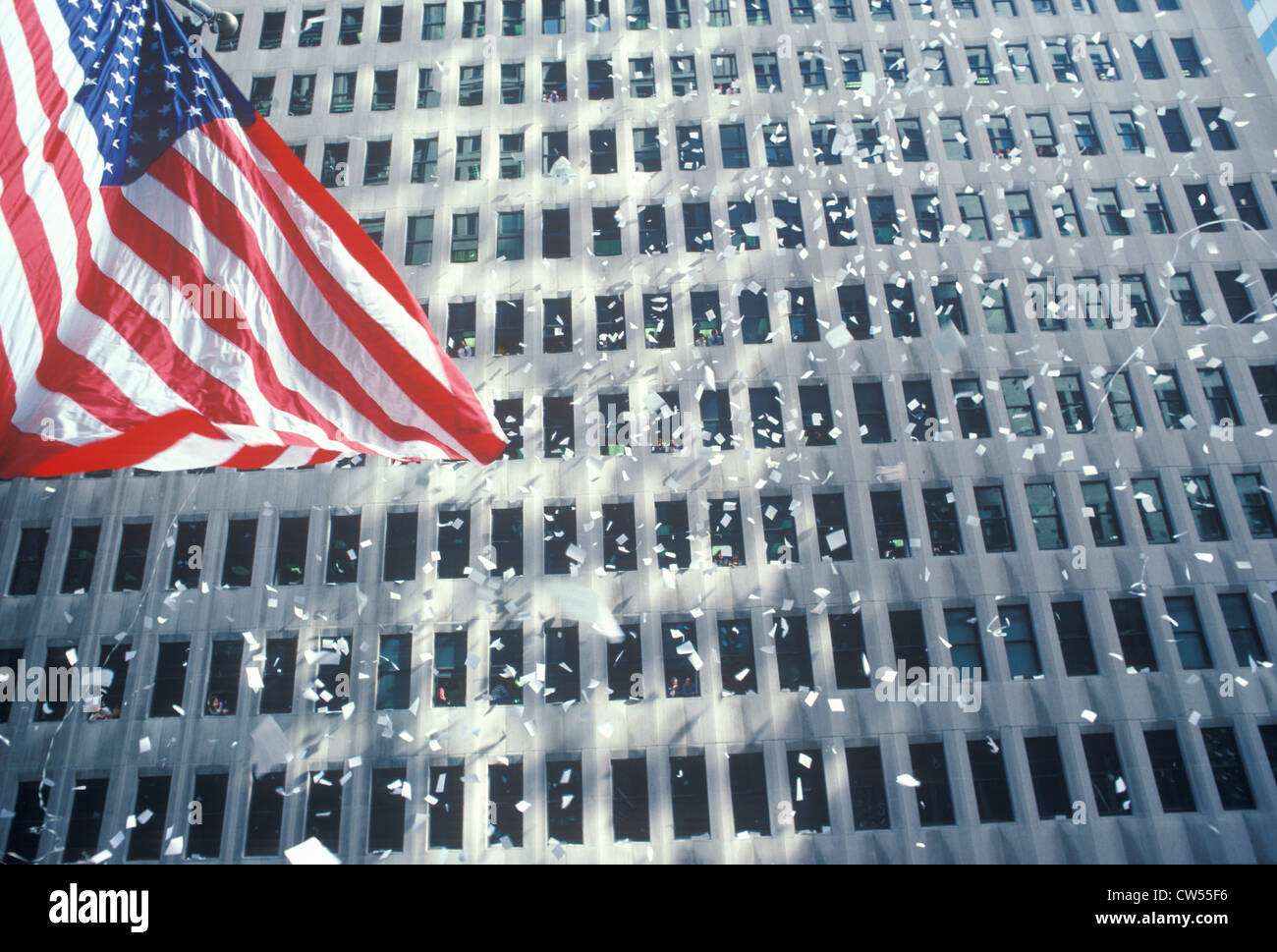Bandiera americana nel Ticker tape Parade, New York New York Foto Stock