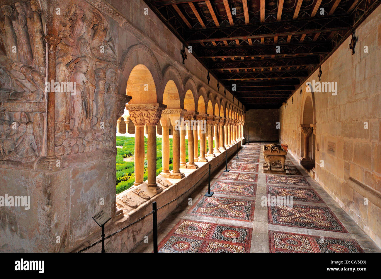 Spagna: chiostro romanico del monastero di Santo Domingo de Silos Foto Stock