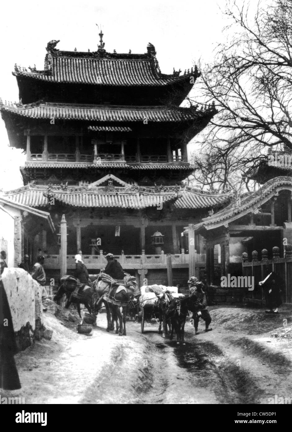 Cina, monumento al di sopra di una porta della città in Cham-Si Foto Stock