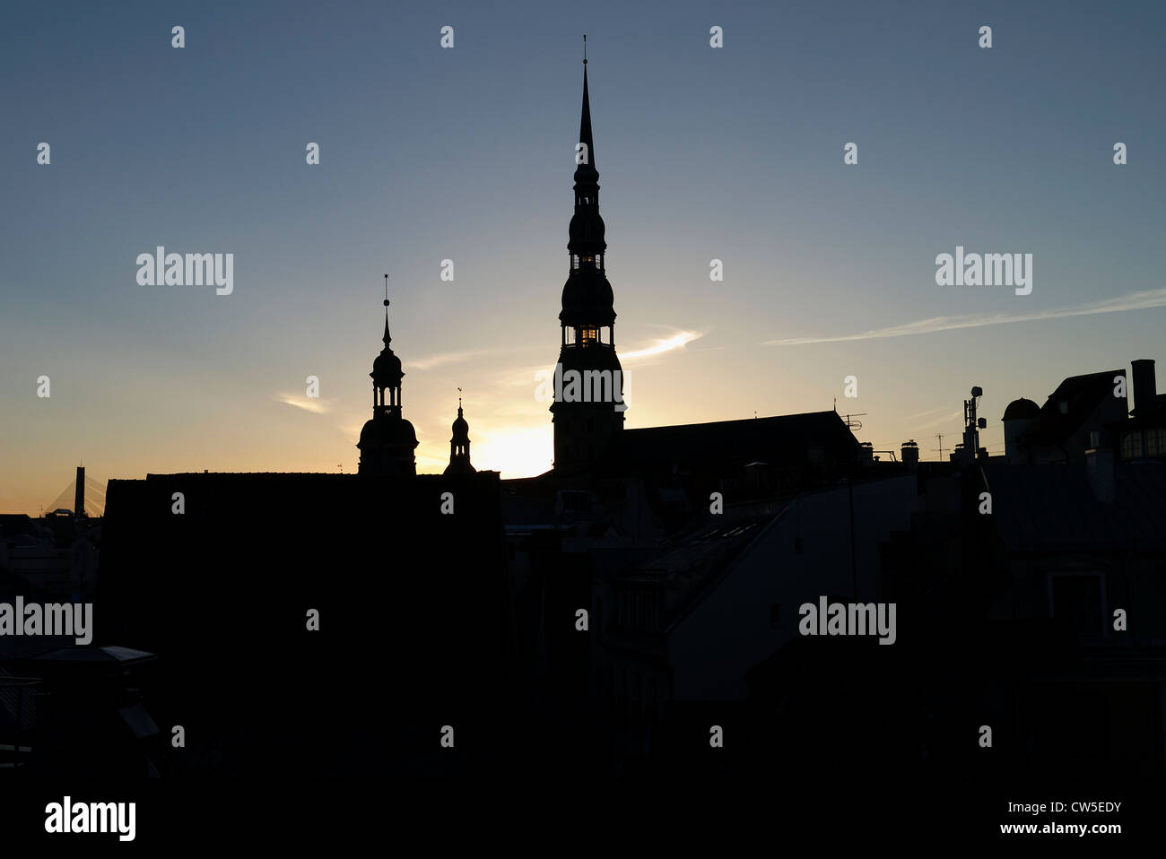 Riga Vecchia città della Lettonia al tramonto Foto Stock