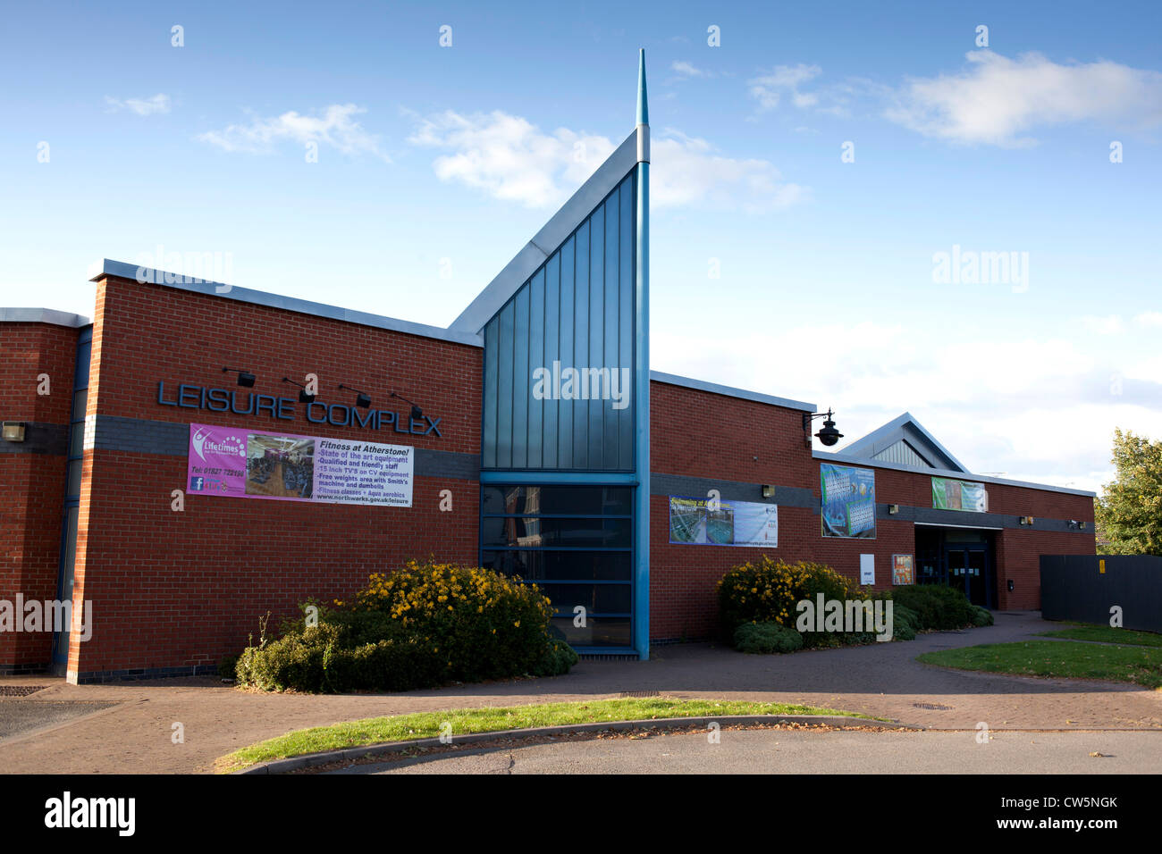 Atherstone Leisure Centre, Long Street, Atherstone. Il centro dispone di piscine e palestra. Foto Stock