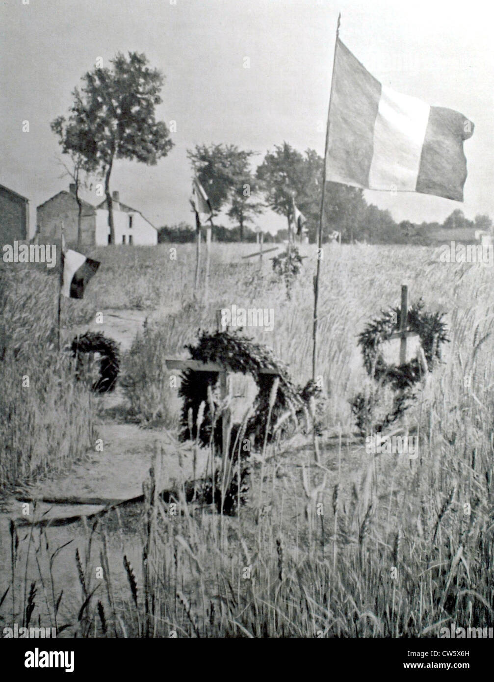 Guerra mondiale I. tombe nei campi di grano, a Sommesous (Marne) nel 1915 Foto Stock