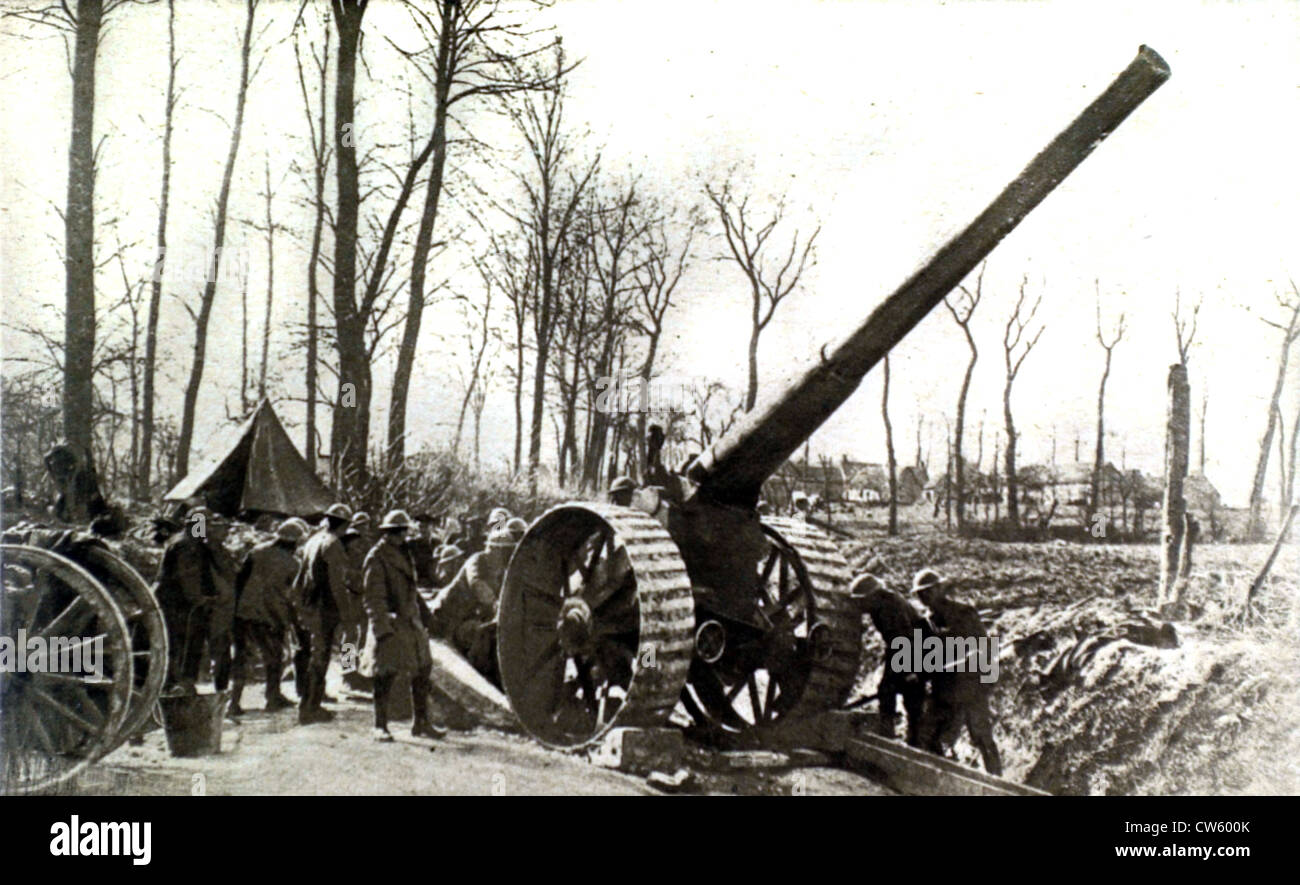 Guerra mondiale I. Nella parte anteriore e uno dei migliori inglesi di pezzi di artiglieria Foto Stock