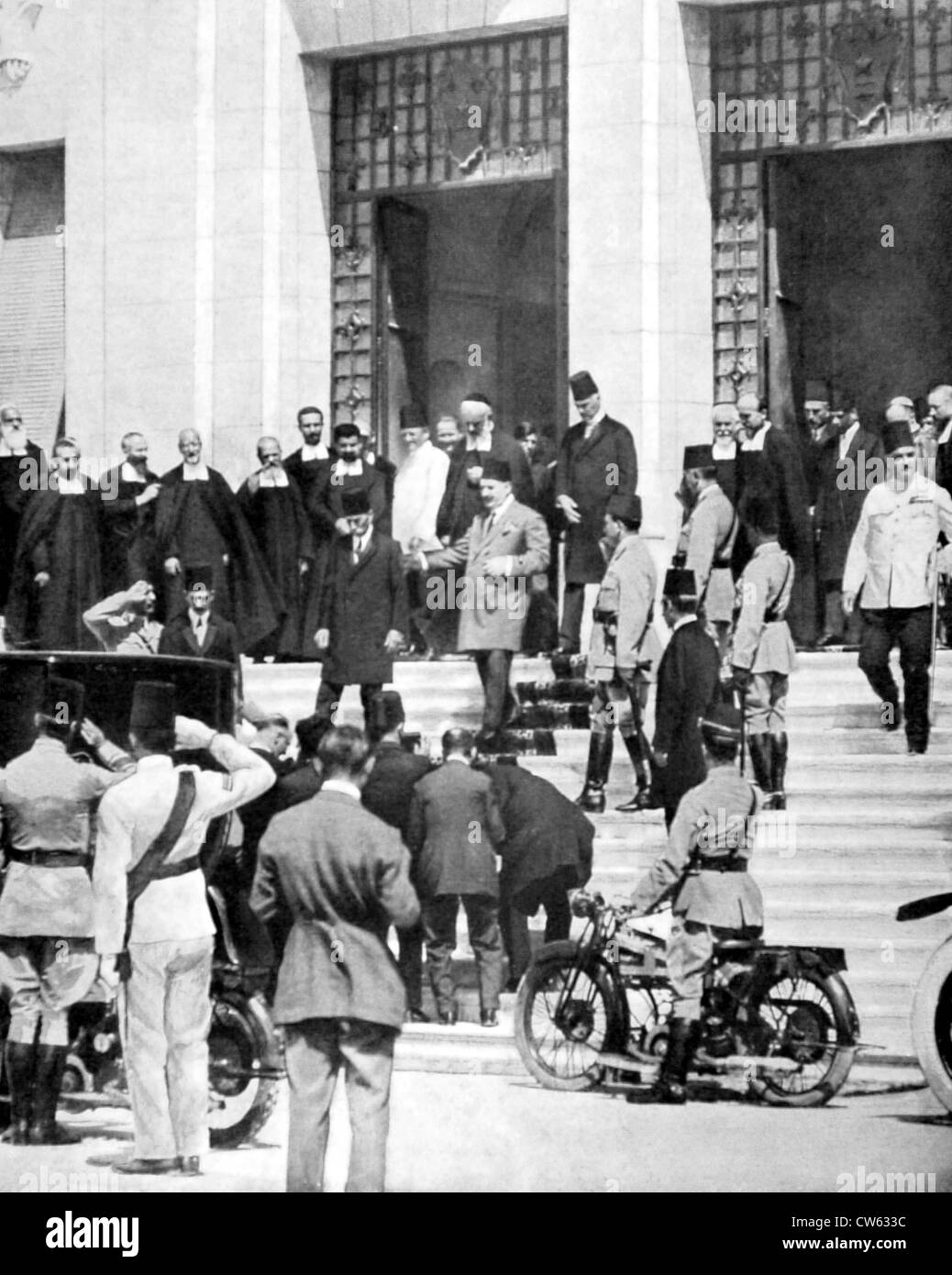 1928, Alessandria. Re Fouad I inaugurando il Collegio San Marc, fondata dai Fratelli delle Scuole Cristiane Foto Stock