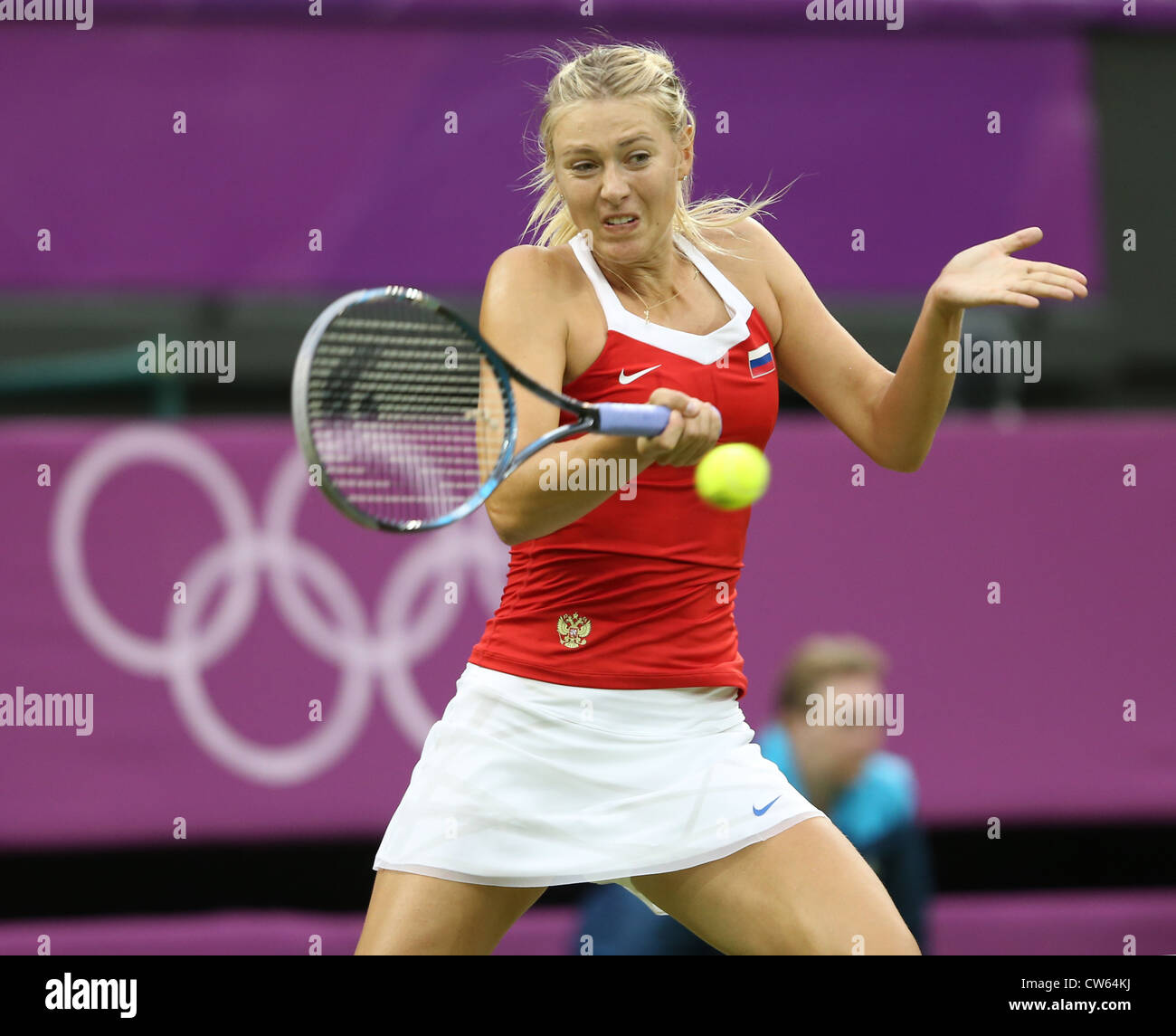 Maria Sharapova (RUS) in azione a Wimbledon durante i Giochi Olimpici 2012 Foto Stock
