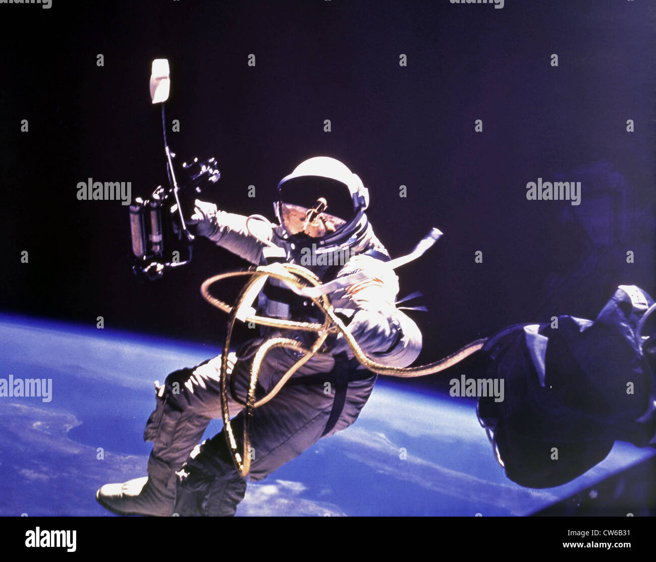 Astronauta Edward H. White II in E.V.A (3 giugno 1965) Foto Stock