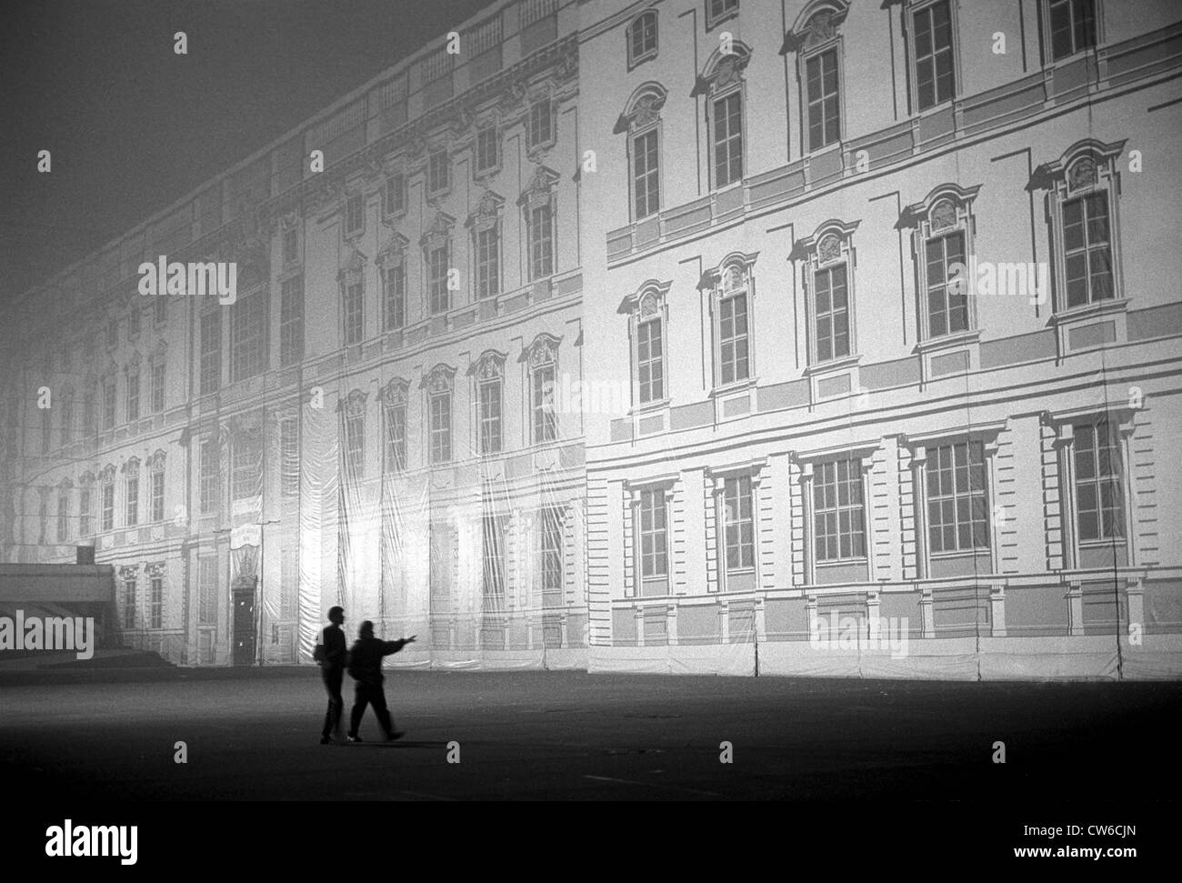 Berlino, è stato bloccato e due passanti di notte Foto Stock