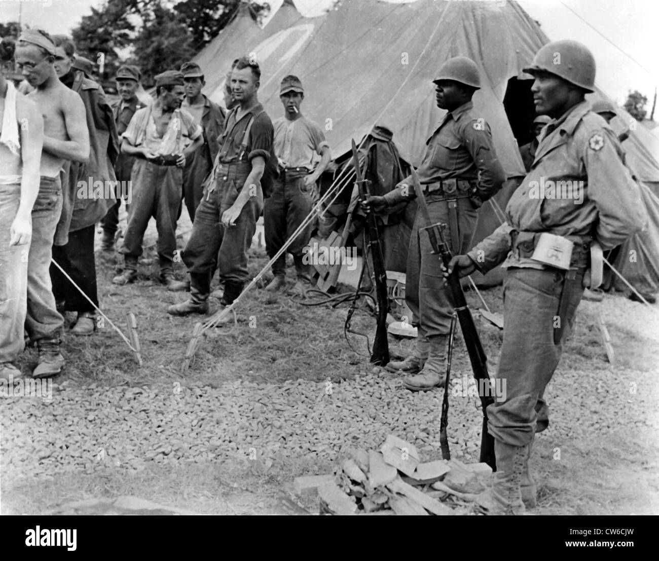 Stati Uniti Soldati neri di polizia militare battaglione in Francia (Estate 1944) Foto Stock