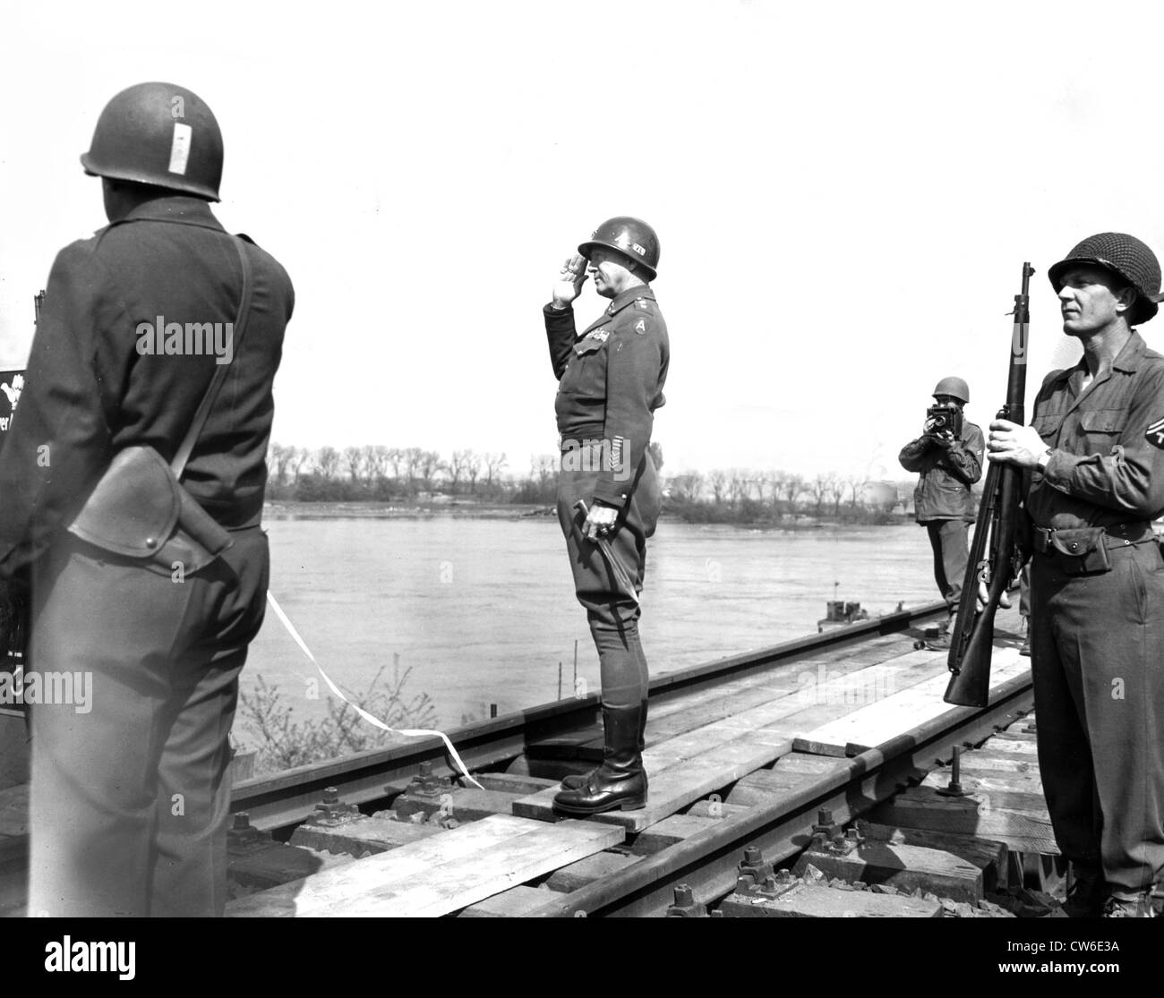 Il Franklin Roosevelt Memorial bridge dedicato in Germania, 15 aprile 1945 Foto Stock