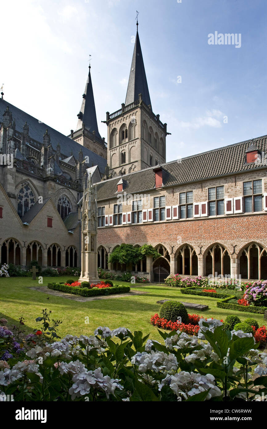 Chiostro di San Victor's Cathedral, in Germania, in Renania settentrionale-Vestfalia, la zona della Ruhr, Xanten Foto Stock