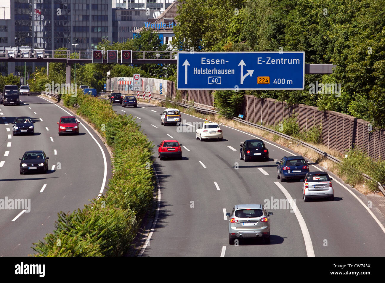 Autostrada A40, in Germania, in Renania settentrionale-Vestfalia, la zona della Ruhr, Essen Foto Stock